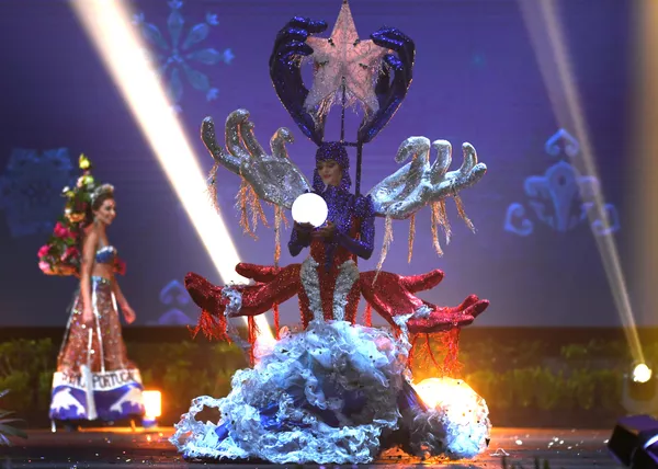Espléndido desfile de trajes nacionales en el concurso Miss Universo 2018 Espléndido desfile de trajes nacionales en el concurso Miss Universo 2018 - Sputnik Mundo