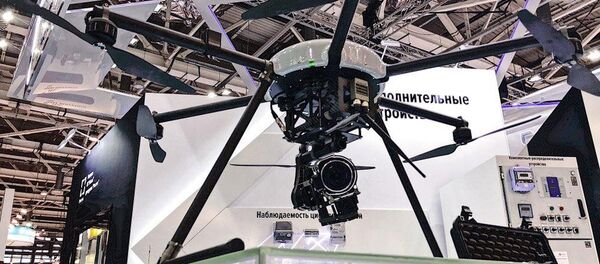 Rostec presenta un dron para monitoreo de redes eléctricas - Sputnik Mundo