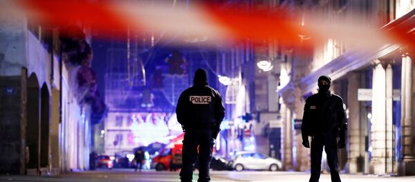 Policía en el lugar del tiroteo en Estrasburgo Policía en el lugar del tiroteo en Estrasburgo - Sputnik Mundo