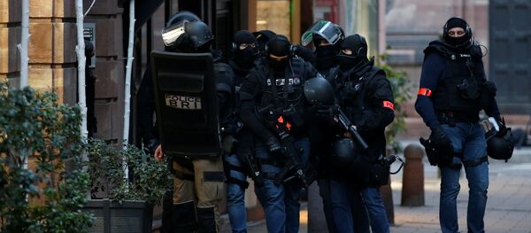 Policia francesa en Estrasburgo - Sputnik Mundo