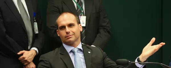 El diputado federal Eduardo Bolsonaro, hijo del presidente de Brasil Jair Bolsonaro El diputado federal Eduardo Bolsonaro, hijo del presidente de Brasil Jair Bolsonaro - Sputnik Mundo