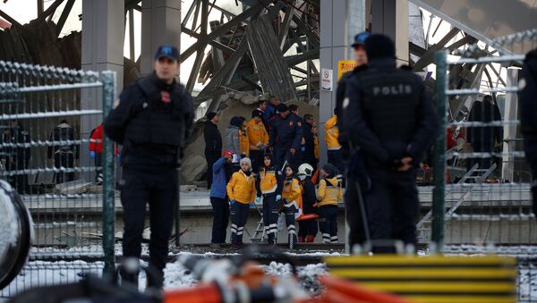 Descarrilamiento de tren en Turquía - Sputnik Mundo