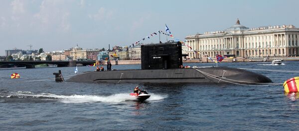 Sankt Peterburg, el buque líder de los submarinos la clase Lada - Sputnik Mundo