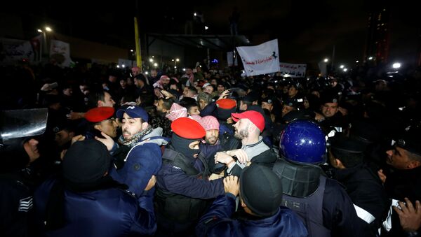 Manifestación en Amán, la capital de Jordania - Sputnik Mundo