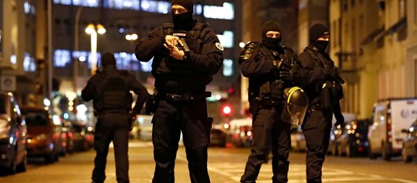 Policía especial francesa en el lugar del tiroteo en Estrasburgo - Sputnik Mundo