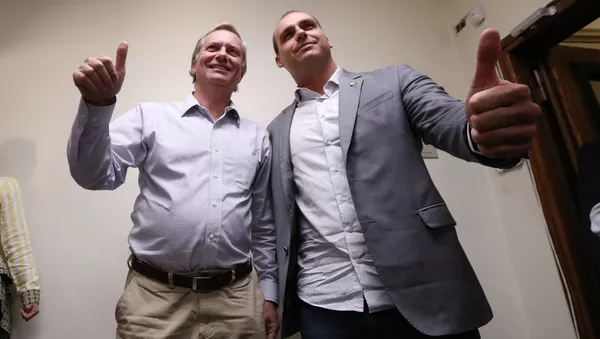 Líder de derecha y excandidato presidencial chileno, José Antonio Kast, сon diputado brasileño Eduardo Bolsonaro