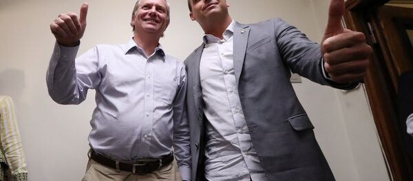 Líder de derecha y excandidato presidencial chileno, José Antonio Kast, сon diputado brasileño Eduardo Bolsonaro - Sputnik Mundo