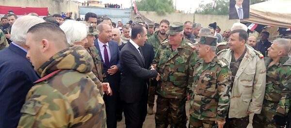 Antiguos terroristas y desertores sirios vuelven a las filas del Ejército - Sputnik Mundo