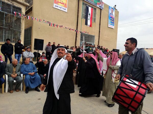 Antiguos terroristas y desertores sirios vuelven a las filas del Ejército - Sputnik Mundo