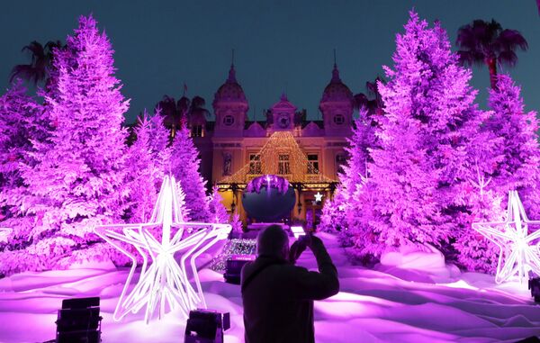 Los árboles de Navidad más insólitos e impresionantes del mundo - Sputnik Mundo