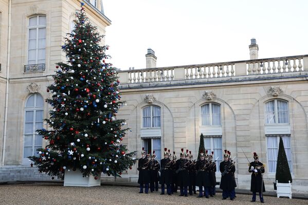 Los árboles de Navidad más insólitos e impresionantes del mundo - Sputnik Mundo