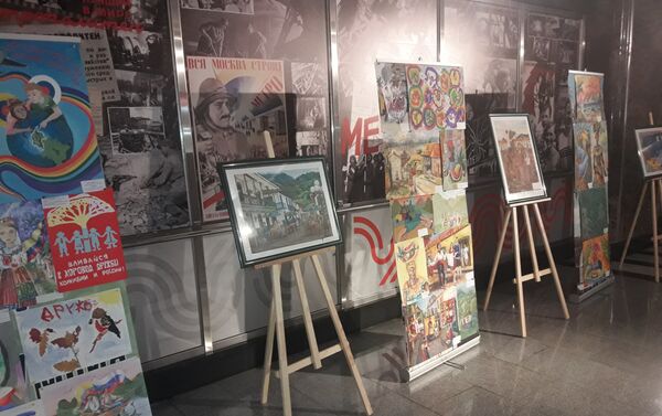 Dibujos - Sputnik Mundo