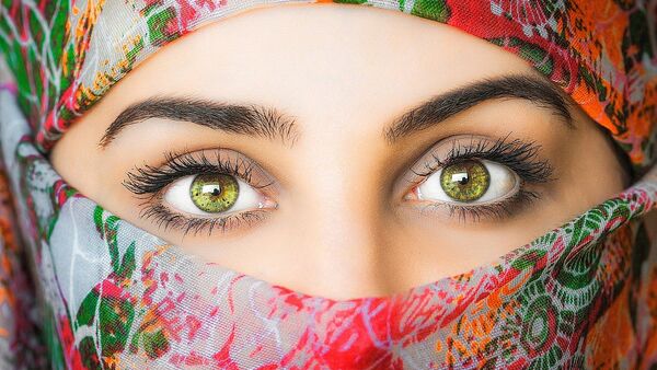 Una mujer árabe - Sputnik Mundo