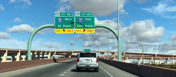 Camioneta donde trasladaban a la niña Jakelin Caal - Sputnik Mundo