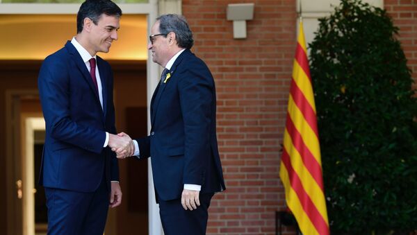 El presidente del Gobierno español, Pedro Sánchez y el presidente de la Generalitat, Quim Torra - Sputnik Mundo