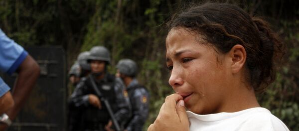 Una intervención de la Policía Militar en un barrio popular de Río de Janeiro en 2010 - Sputnik Mundo