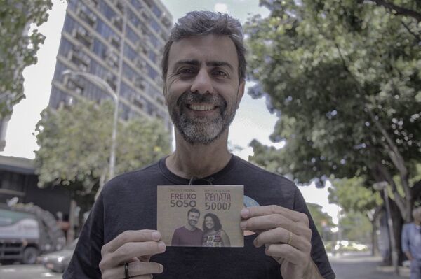 Marcelo Freixo, legislador estatal de Río de Janeiro, en su campaña a la Cámara de Diputados de Brasil en 2018 - Sputnik Mundo