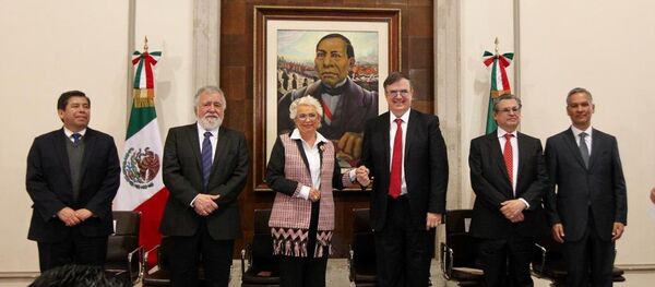 El secretario de Relaciones Exteriores, Marcelo Ebrard celebra la aprobación del Pacto Mundial para la Migración - Sputnik Mundo