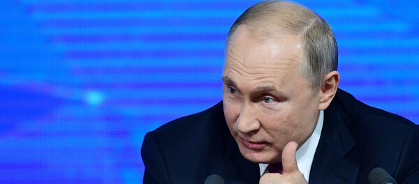 El presidente de Rusia, Vladímir Putin, durante la gran rueda de prensa anual - Sputnik Mundo