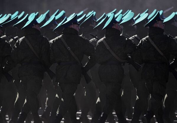 Un servicio difícil y peligroso: la jornada de los agentes de seguridad de Rusia - Sputnik Mundo