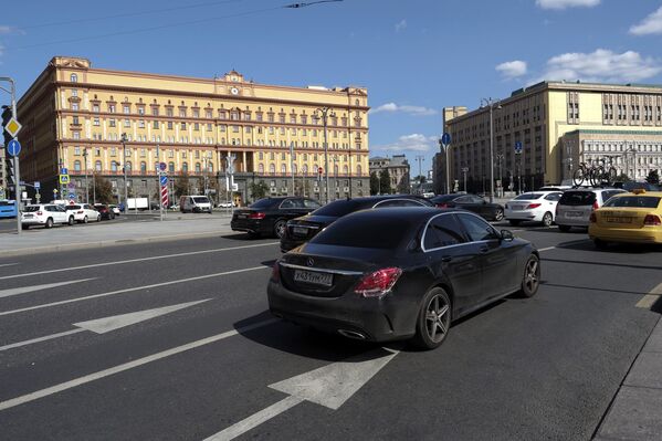 Un servicio difícil y peligroso: la jornada de los agentes de seguridad de Rusia - Sputnik Mundo