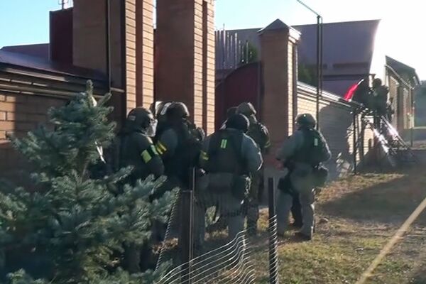 Un servicio difícil y peligroso: la jornada de los agentes de seguridad de Rusia - Sputnik Mundo