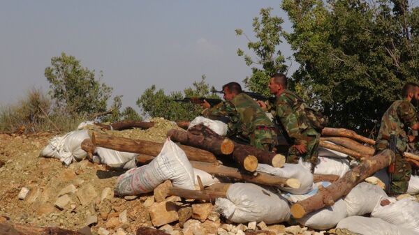 Los soldados sirios repelen un ataque que los terroristas lanzaron en el norte de la provincia de Latakia.  - Sputnik Mundo