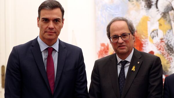 El presidente del Gobierno español, Pedro Sánchez y el presidente de la Generalitat, Quim Torra - Sputnik Mundo