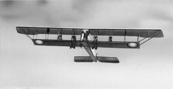 El primer bombaredero estratégico ruso Ilia Muromets - Sputnik Mundo