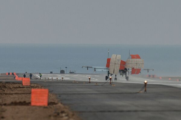 Aeropuerto internacional de Belbek en Crimea, la cuna de la aviación rusa - Sputnik Mundo