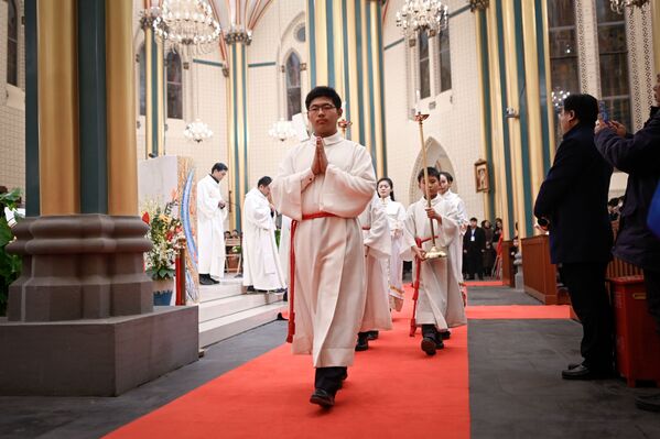 La Navidad inunda de esperanza el mundo cristiano - Sputnik Mundo