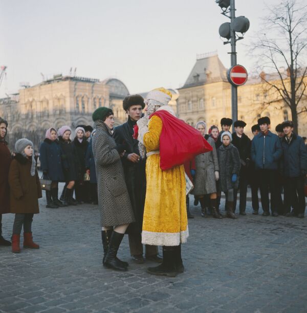 De vuelta a la URSS: así se celebraba el Año Nuevo en la época soviética - Sputnik Mundo