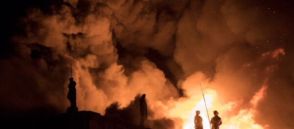 El incendio en el Museo Nacional de Brasil en Río de Janeiro - Sputnik Mundo