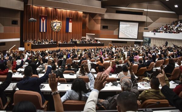 El 22 de diciembre, la Asamblea Nacional del Poder Popular de Cuba aprobó el proyecto de nueva Constitución del país isleño. La Carta Magna será sometida a un referéndum en febrero próximo. - Sputnik Mundo