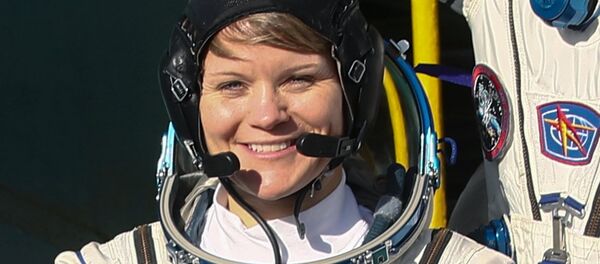 Anne McClain, la astronauta estadounidense - Sputnik Mundo
