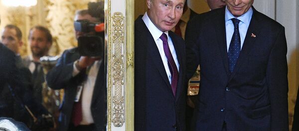 Presidente de Rusia, Vladímir Putin, con su par argentino, Mauricio Macri - Sputnik Mundo