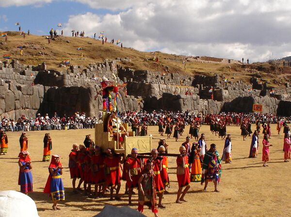 La fiesta de Inti Raymi, o año nuevo incaico, se celebra el 24 de junio, durante el solsticio de invierno en el hemisferio sur - Sputnik Mundo