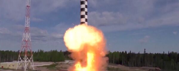 Misil balístico ruso Sarmat - Sputnik Mundo