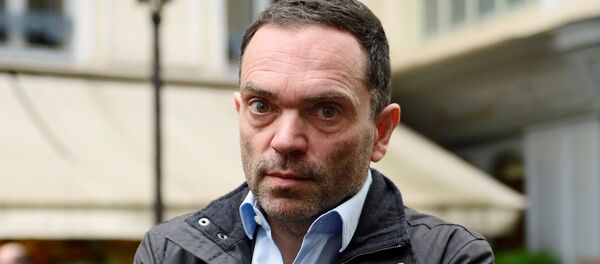 El escritor francés Yann Moix - Sputnik Mundo