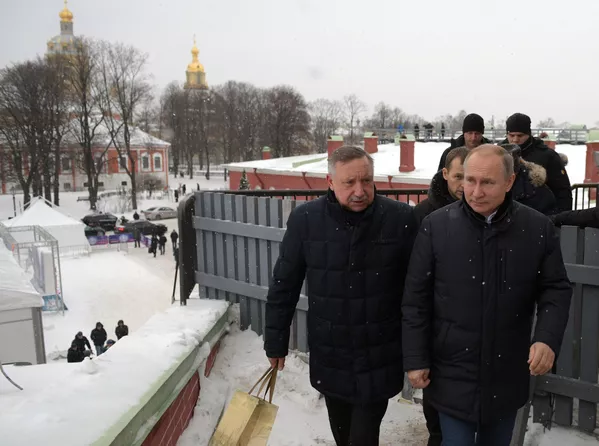 Putin visita San Petersburgo el día de la Navidad ortodoxa Putin visita San Petersburgo el día de la Navidad ortodoxa - Sputnik Mundo