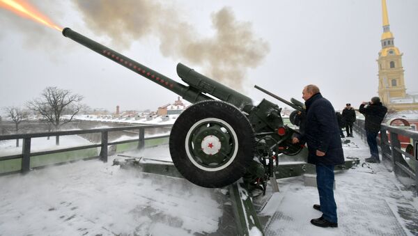 Putin visita San Petersburgo el día de la Navidad ortodoxa - Sputnik Mundo