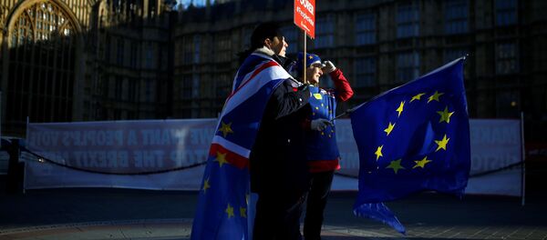 Protestas anti-Brexit cerca del Parlamenrto británico - Sputnik Mundo