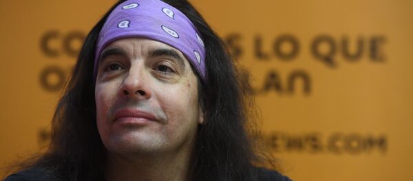 José Miguel Sánchez Gómez (Yoss), escritor de ciencia ficción cubano, durante su entrevista en Sputnik - Sputnik Mundo