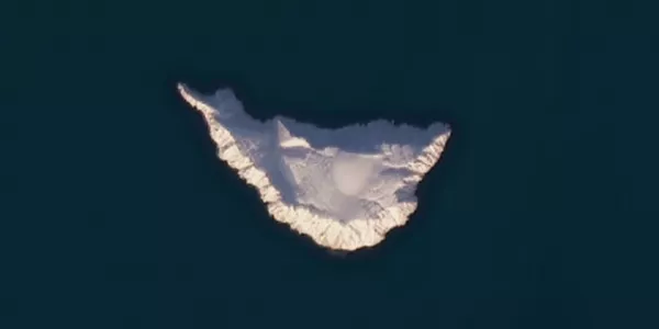 La imagen satelital de la isla siberiana Jeannette en el servicio de mapeo Bing Maps La imagen satelital de la isla siberiana Jeannette en el servicio de mapeo Bing Maps - Sputnik Mundo