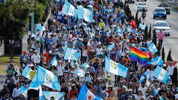 Protestas contra el presidente de Guatemala, Jimmy Morales - Sputnik Mundo