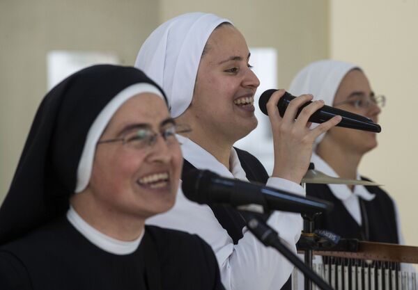 Siervas, las monjas roqueras Siervas, las monjas roqueras - Sputnik Mundo