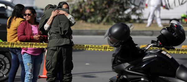 Los policías de Colombia en el lugar del atentado en Bogotá - Sputnik Mundo