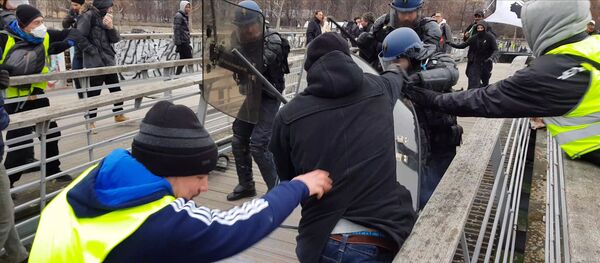 Protestas en París Protestas en París - Sputnik Mundo