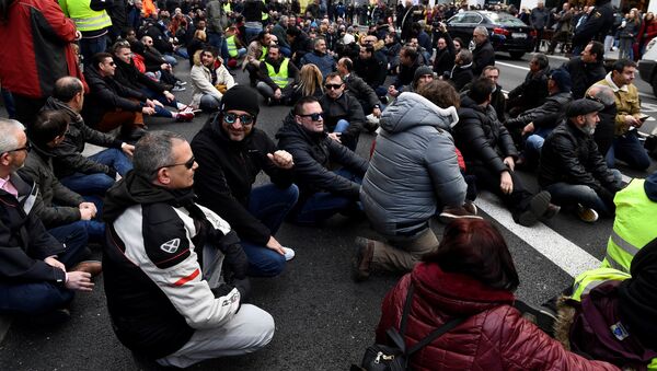 Protesta de taxistas en Madrid - Sputnik Mundo