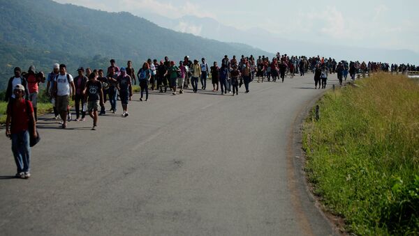 Caravana de migrantes - Sputnik Mundo